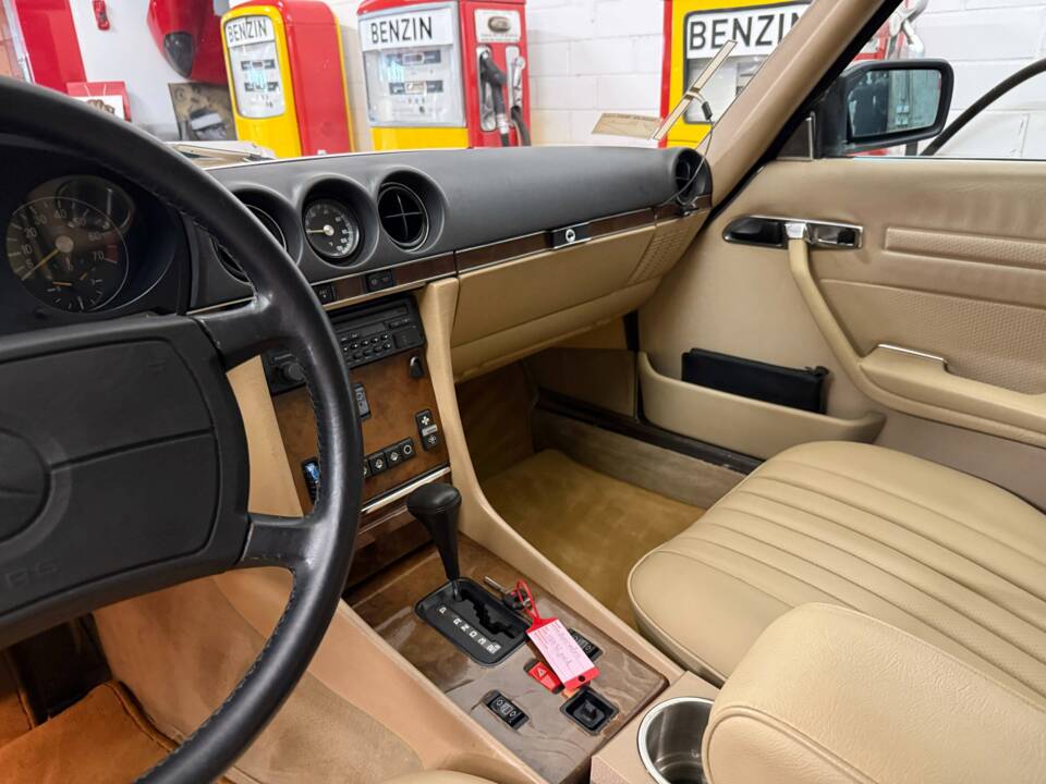 Image 10/14 de Mercedes-Benz 560 SL (1988)