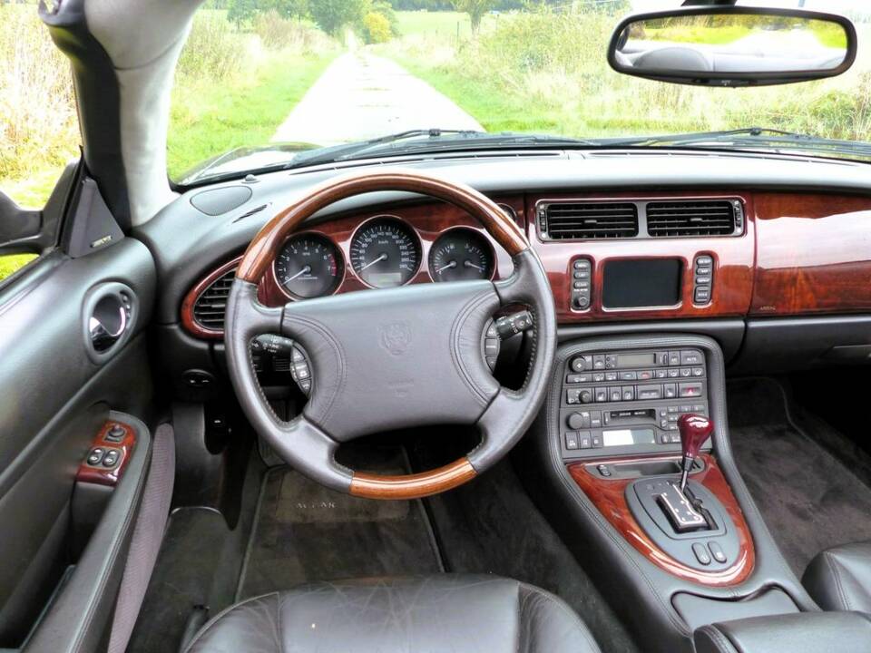 2000 Jaguar XKR Cabriolet