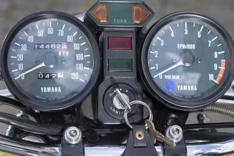 Immagine 18/33 di Yamaha RD 400 (1977)