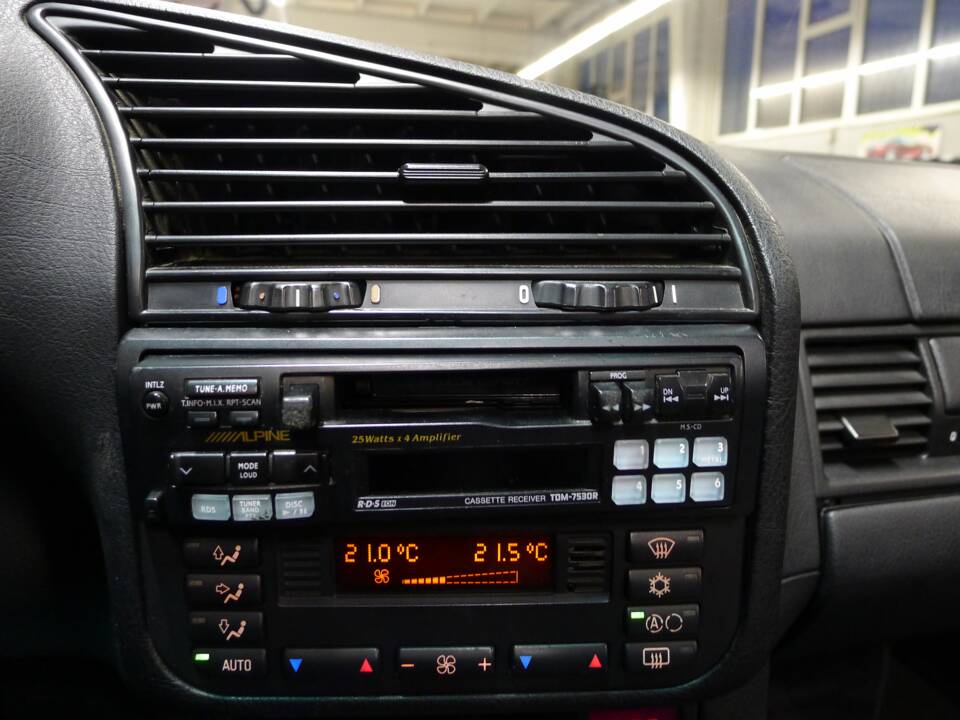 Imagen 3/35 de BMW 328i (1996)