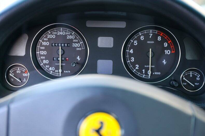 Bild 7/49 von Ferrari 550 Maranello (1998)