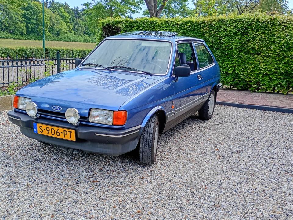 Image 22/23 de Ford Fiesta 1.1 (1988)