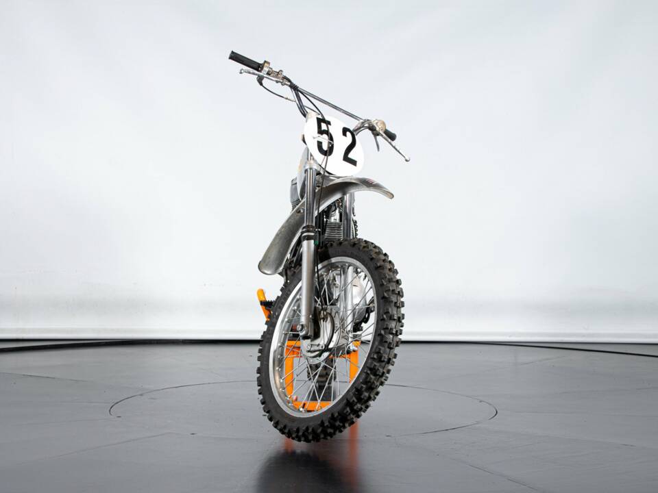 Bild 6/50 von BSA DUMMY (1974)
