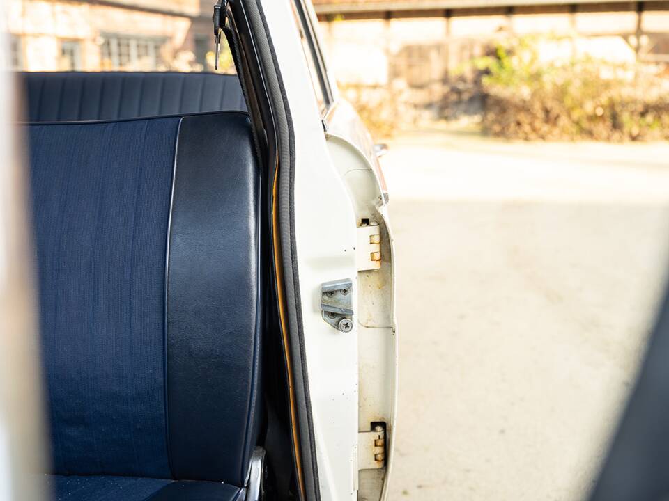 Bild 35/67 von BMW 1800 (1970)