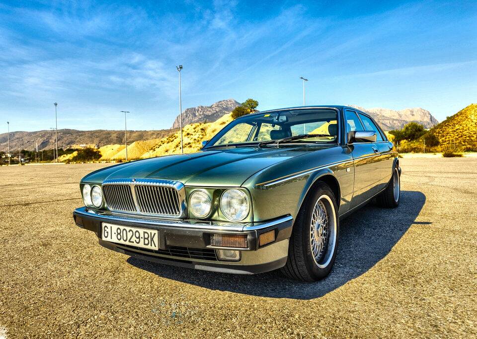 Bild 4/8 von Jaguar XJ 40 4.0 (1994)