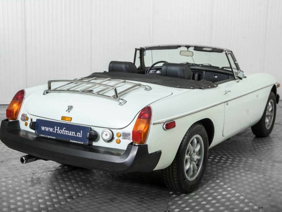 Bild 27/50 von MG MGB (1977)