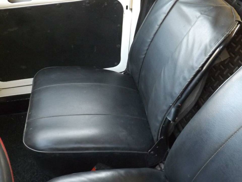 Bild 38/44 von Renault R 4 F4 (1982)