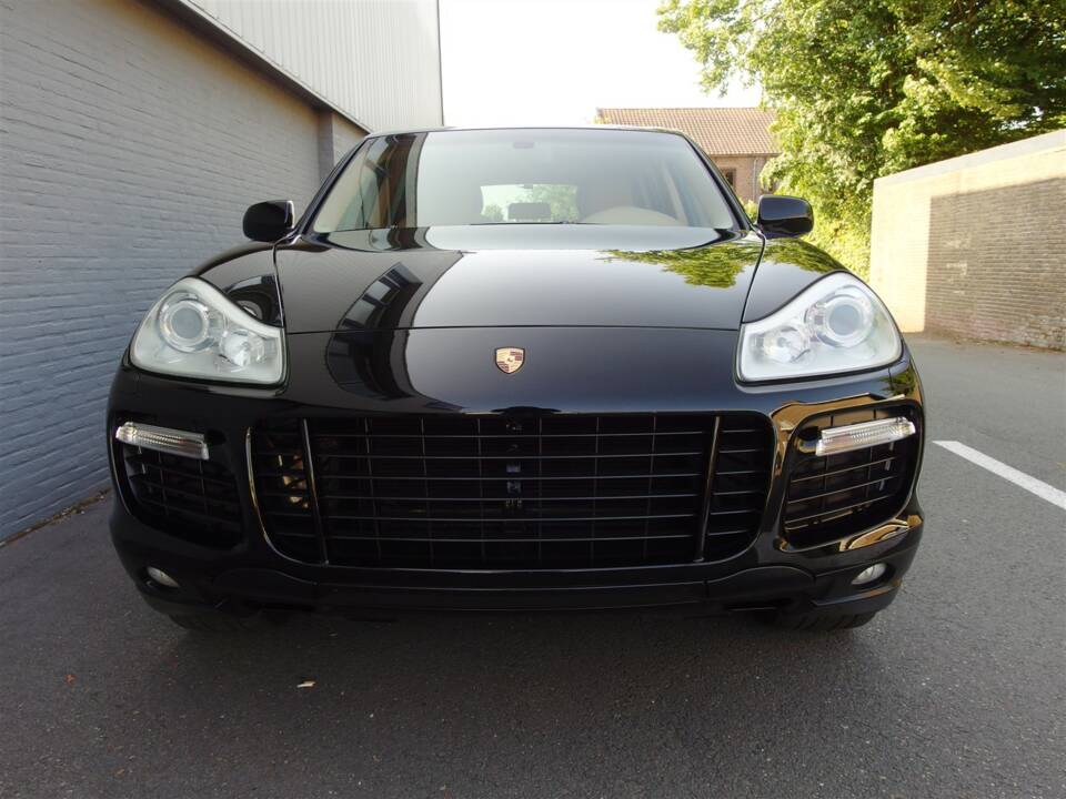 Image 8/98 of Porsche Cayenne GTS (2008)