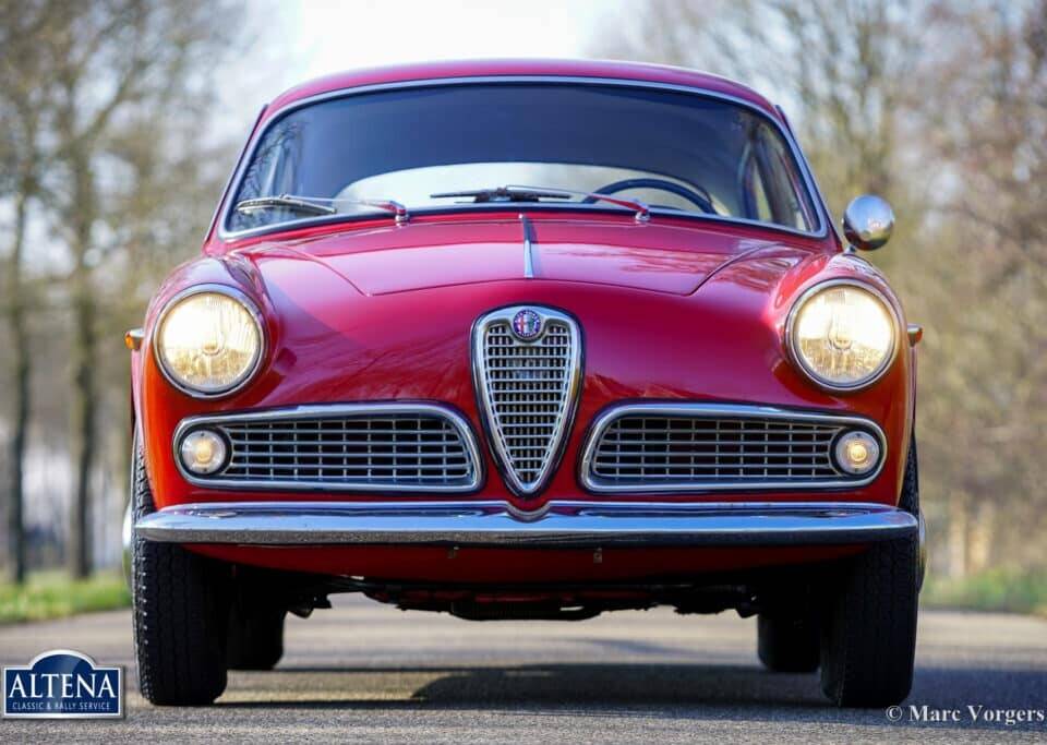 Imagen 2/54 de Alfa Romeo Giulietta Sprint (1960)