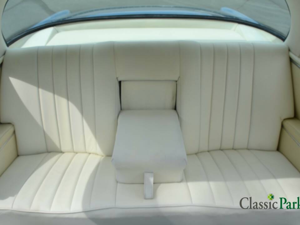 Bild 23/50 von Mercedes-Benz 280 SE 3,5 (1971)