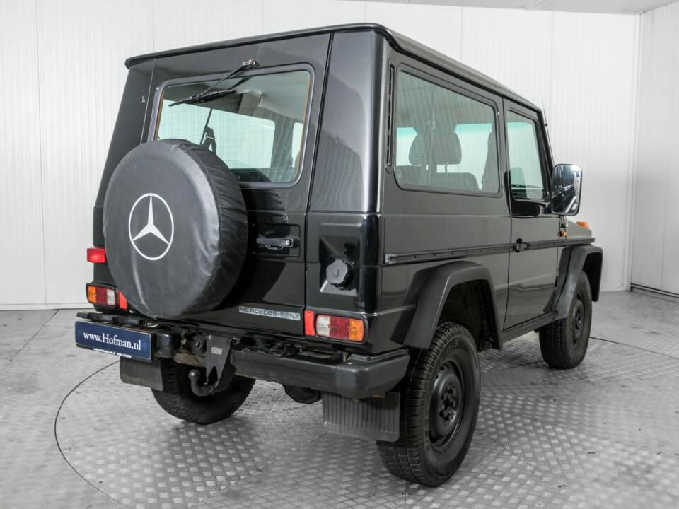 Afbeelding 30/50 van Mercedes-Benz 300 GD (SWB) (1983)