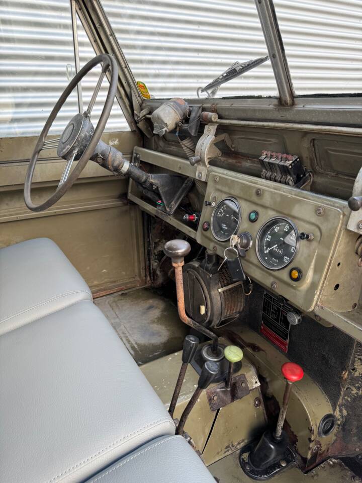 Imagen 10/50 de Land Rover 88 (1969)