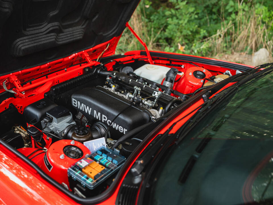 Image 46/50 of BMW M3 (1987)