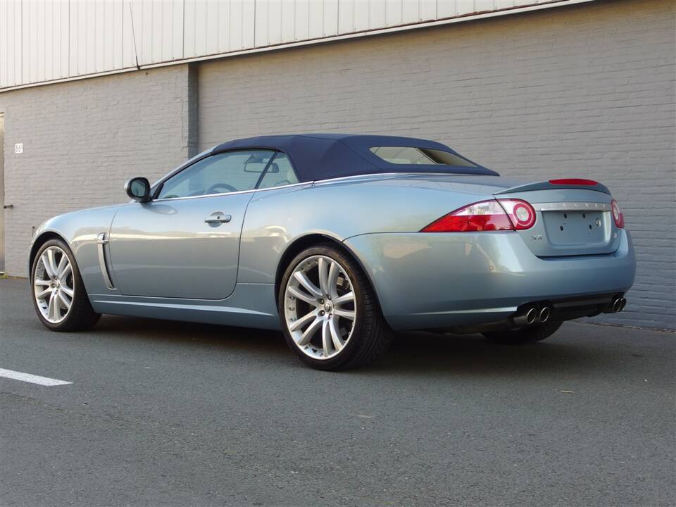 Bild 6/100 von Jaguar XKR (2008)