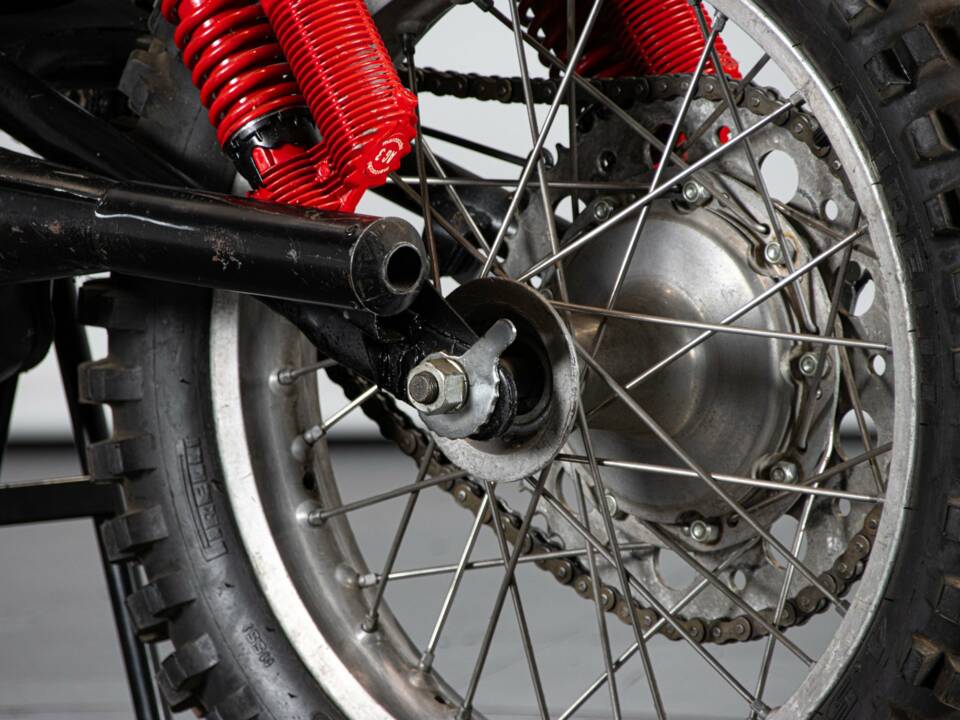 Immagine 16/50 di Montesa Cappra 250 VE (1977)