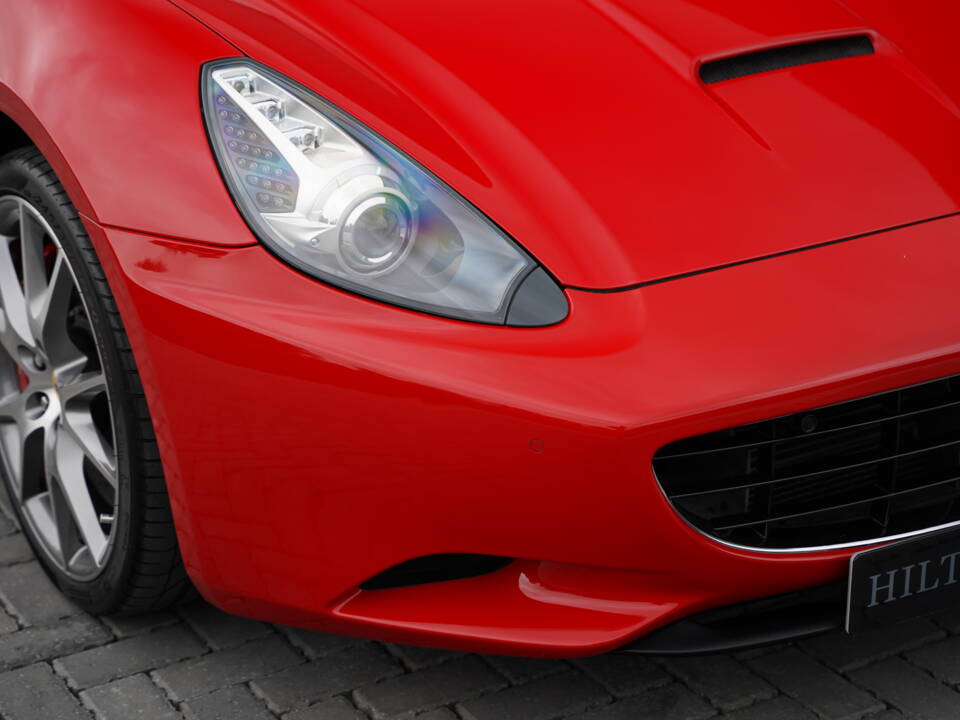 Image 33/50 of Ferrari California (2010)