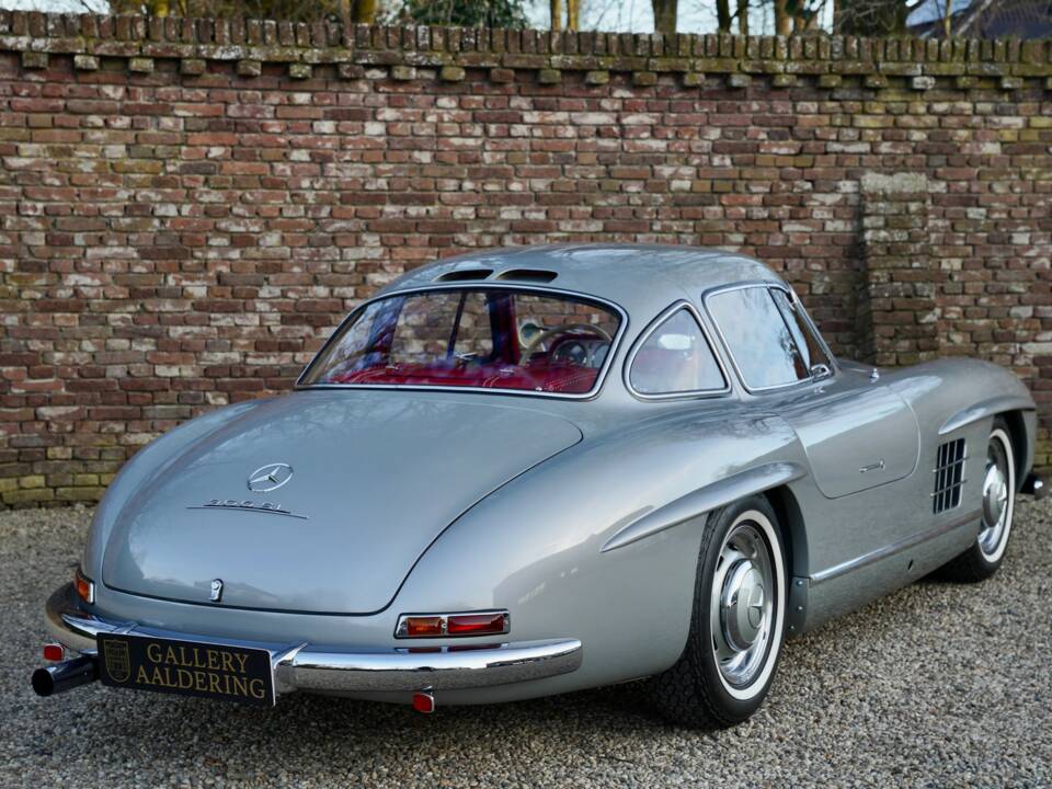Imagen 2/50 de Mercedes-Benz 300 SL &quot;Gullwing&quot; (1955)