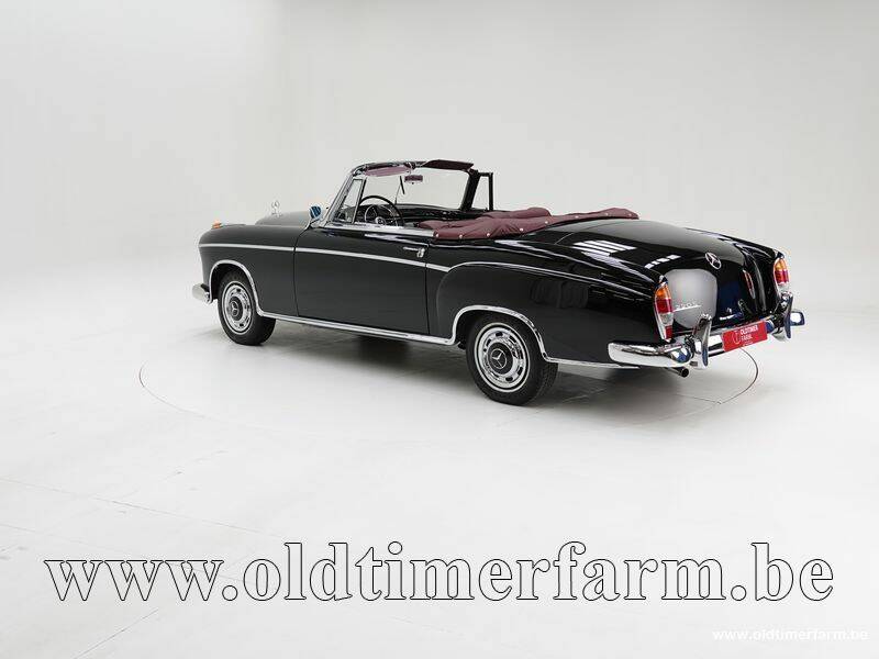 Imagen 4/15 de Mercedes-Benz 220 S Cabriolet (1959)