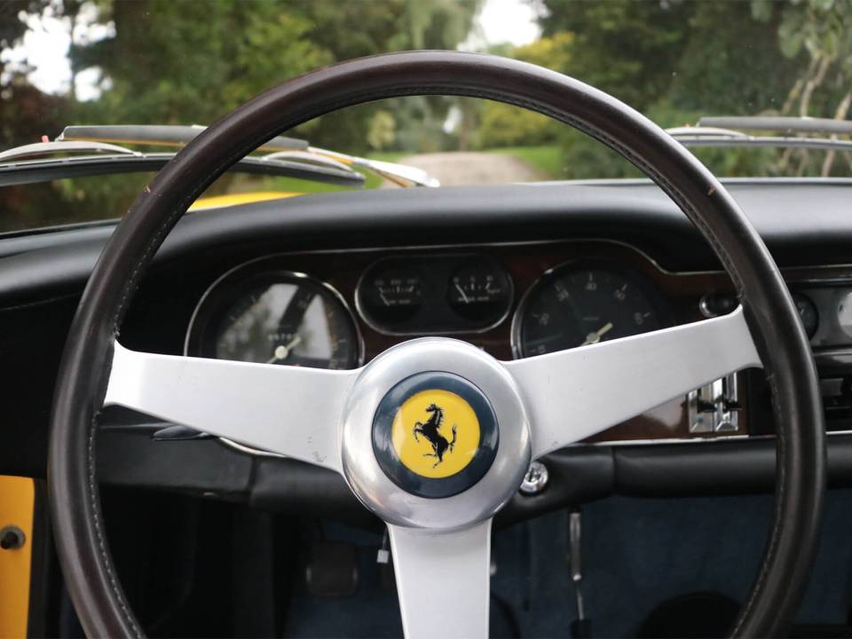 Image 20/31 of Ferrari 275 GTB (1965)