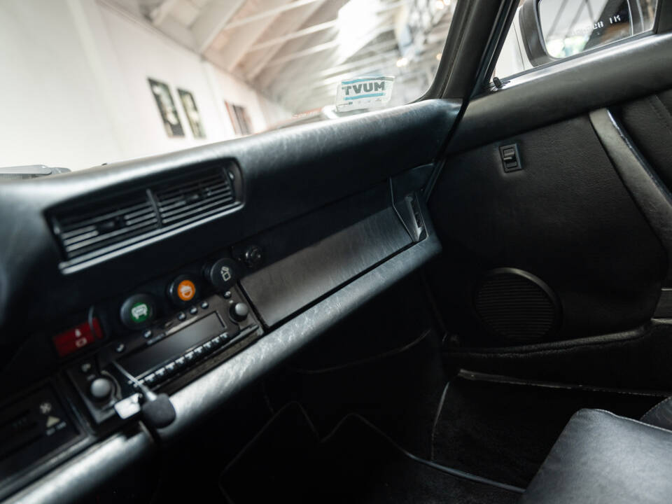 Immagine 14/32 di Porsche 911 SC 3.0 (1980)