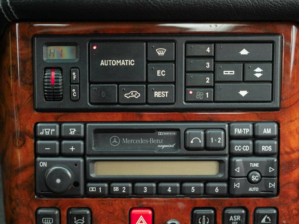 Afbeelding 50/50 van Mercedes-Benz SL 600 (1994)