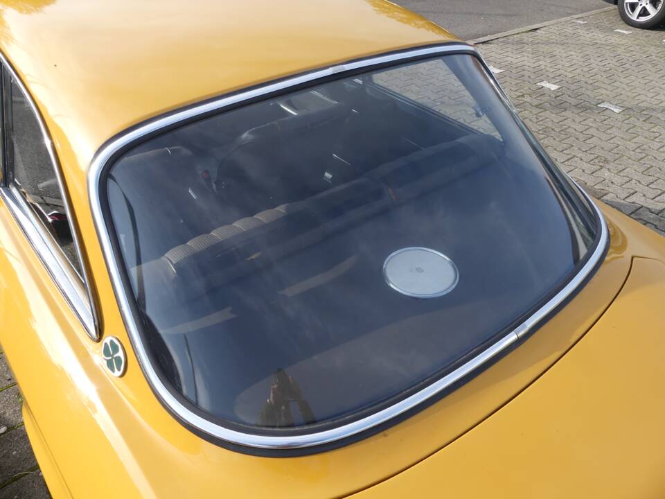 Image 7/24 de Alfa Romeo Giulia 1600 Sprint GT Veloce (1967)