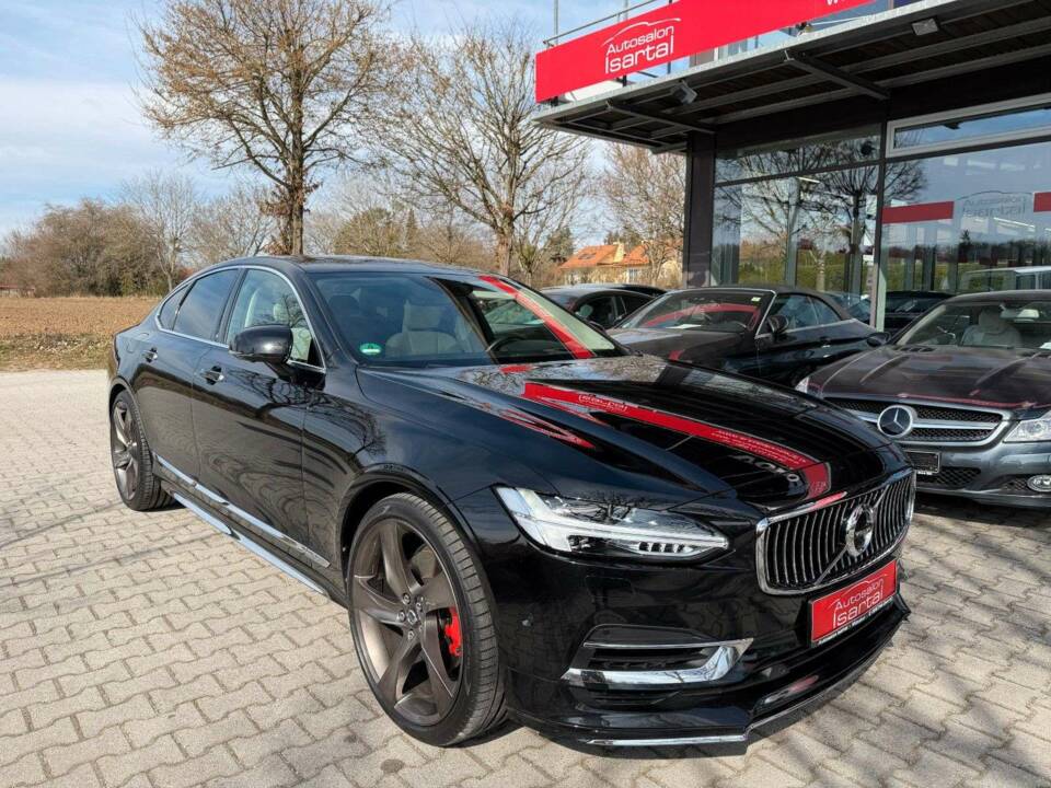 Bild 7/27 von Volvo S90 T8 (2018)