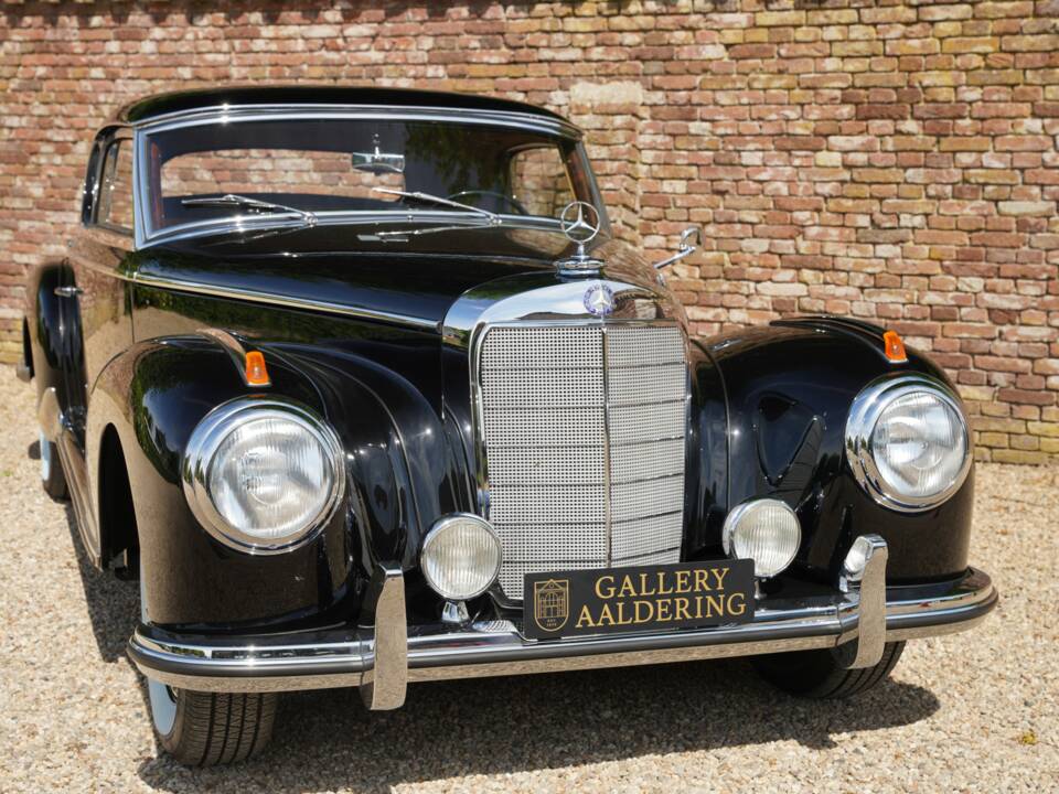 Image 25/50 of Mercedes-Benz 300 S (1953)