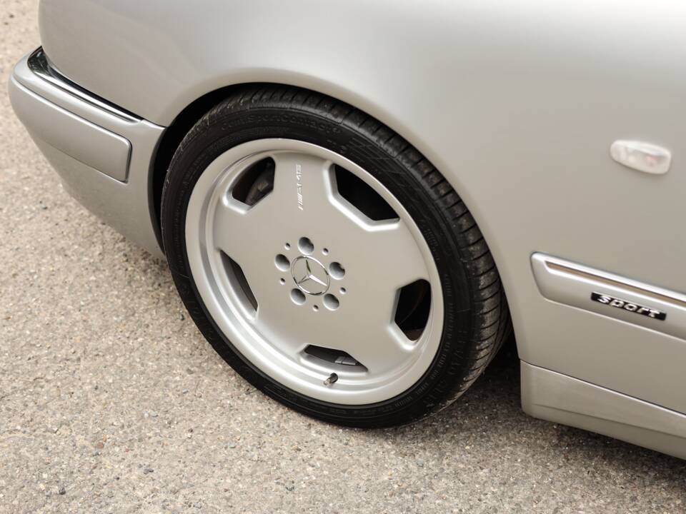 Image 92/98 de Mercedes-Benz E 50 AMG (1996)