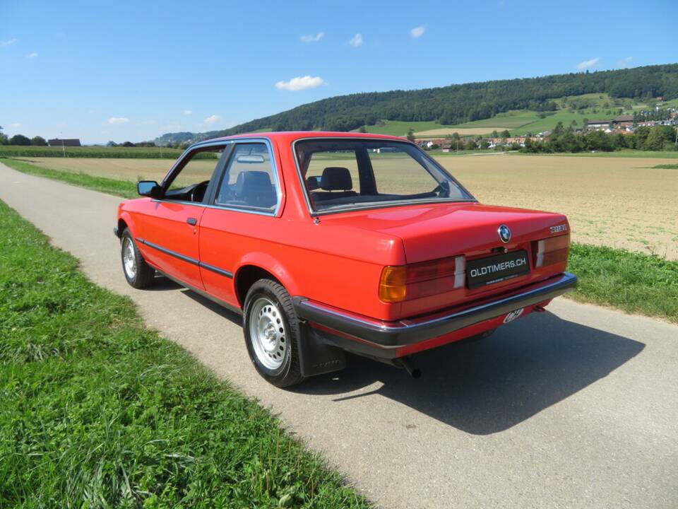 Bild 2/22 von BMW 318i (1984)