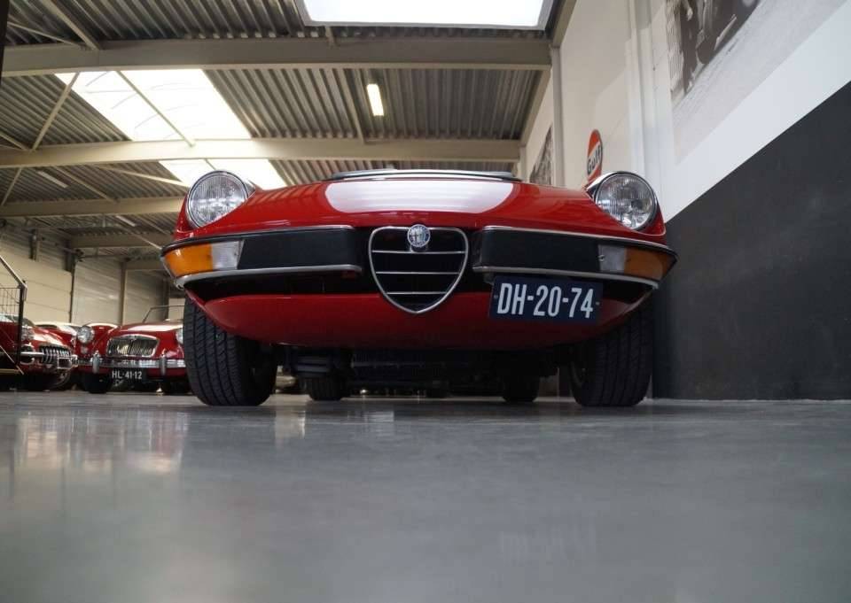 Bild 18/50 von Alfa Romeo 2000 Spider Veloce (1972)