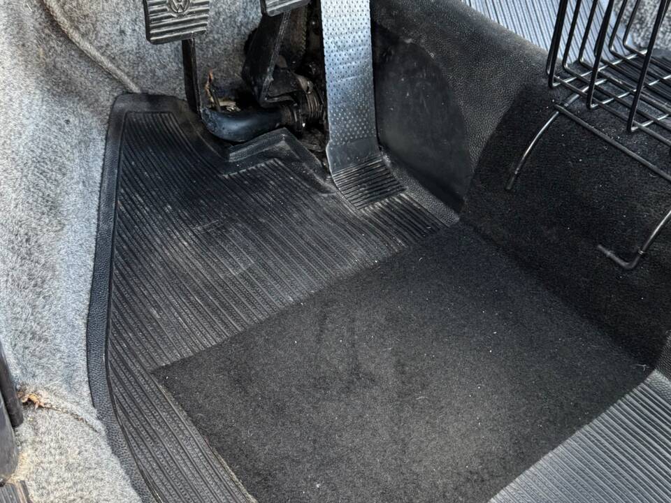 Bild 67/99 von Volkswagen Käfer 1200 Jubiläumsmodell (1985)