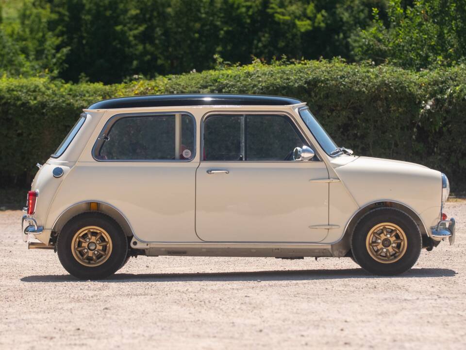 Immagine 2/50 di Austin Mini Cooper S 1275 (1967)