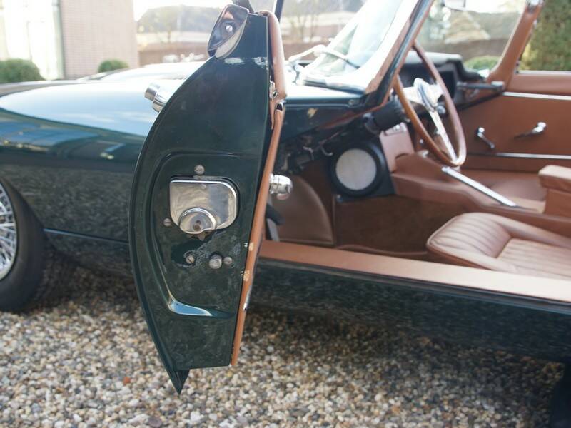 Image 27/50 de Jaguar Type E 4.2 (1967)