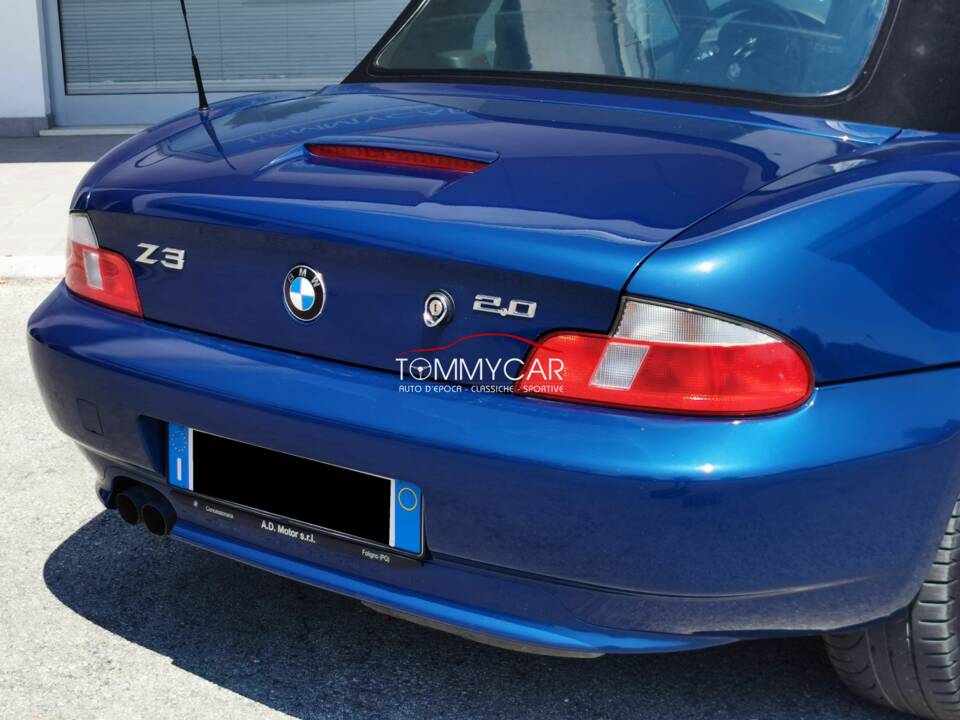 Immagine 4/22 di BMW Z3 2.0 (2000)