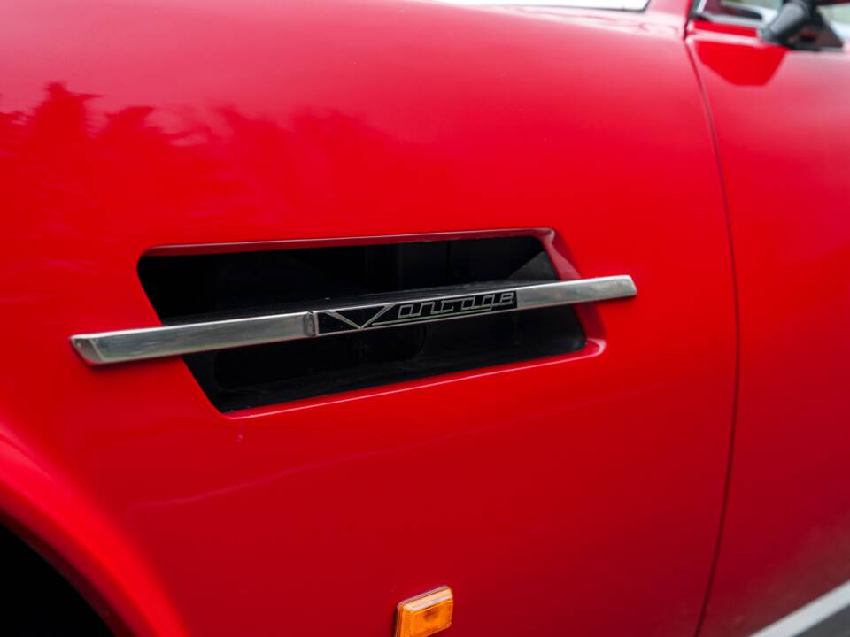 Image 9/25 of Aston Martin V8 Vantage X-Pack (1987)