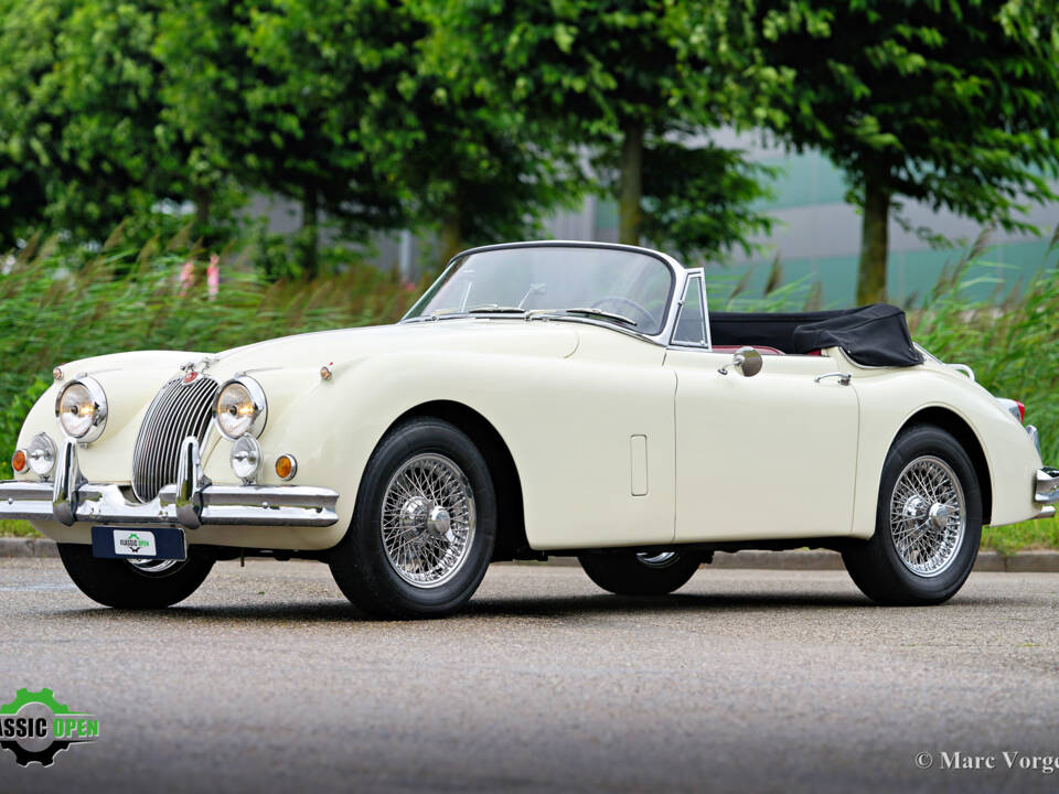 Image 1/51 de Jaguar XK 150 DHC (1959)