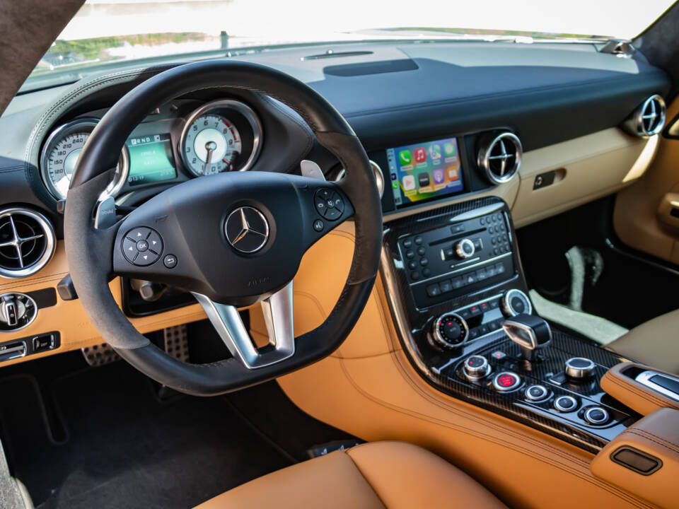 Afbeelding 33/50 van Mercedes-Benz SLS AMG Roadster (2013)