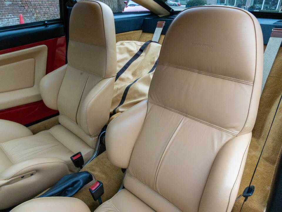 Image 19/50 of Alfa Romeo SZ (1991)