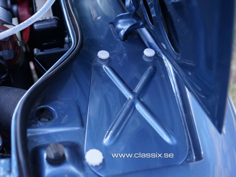 Image 22/37 of BMW 3.0 CSi (1973)