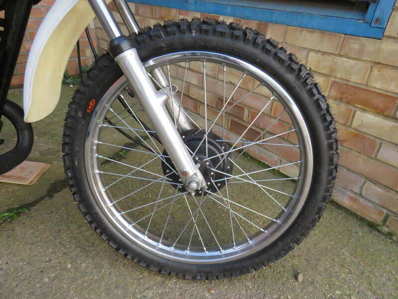 Bild 26/37 von Suzuki DUMMY (1977)