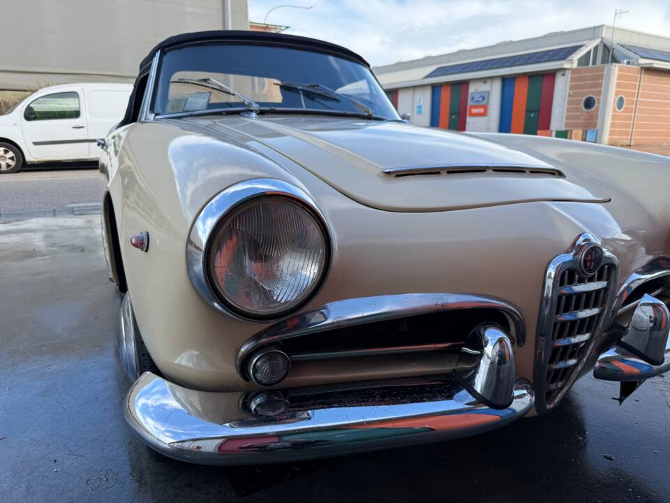 Bild 4/100 von Alfa Romeo Giulia 1600 Spider (1962)