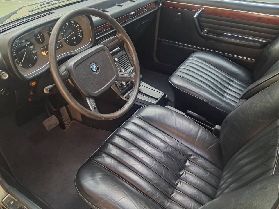 Immagine 20/39 di BMW 3,3 Li (1977)
