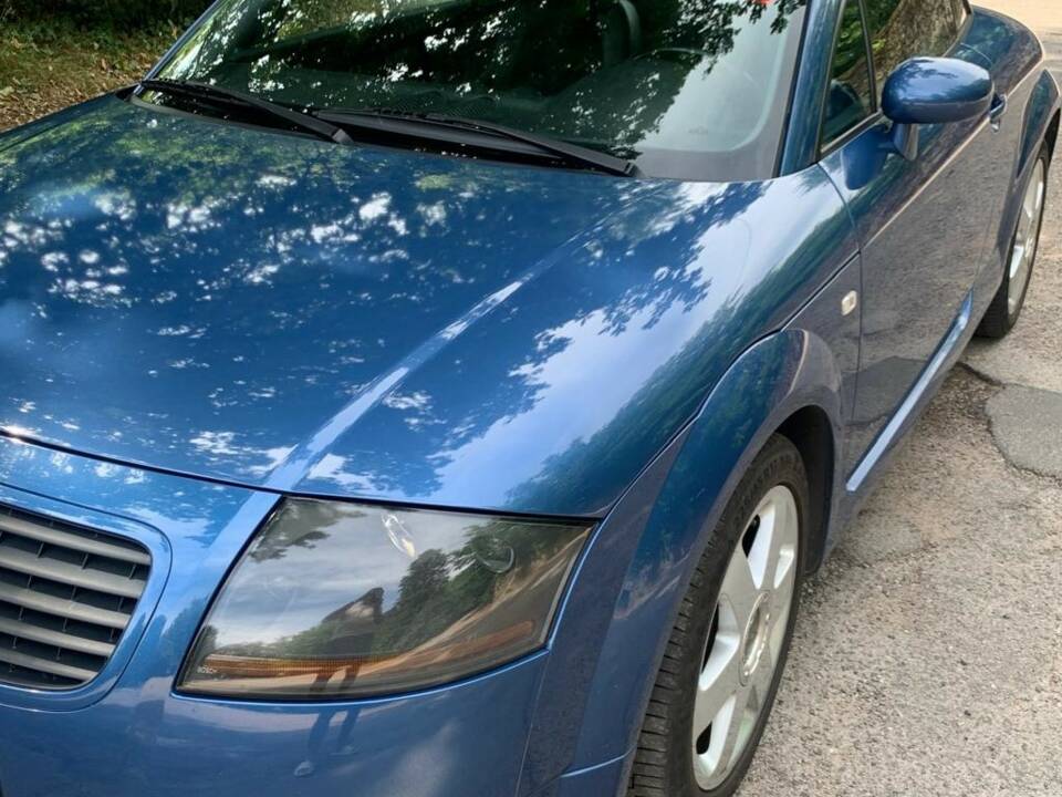 Image 60/72 of Audi TT 1.8 T (2000)