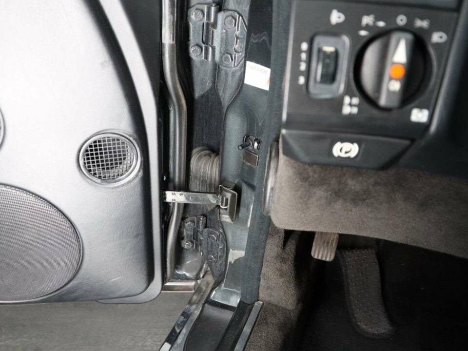 Bild 11/50 von Mercedes-Benz 500 SL (1991)