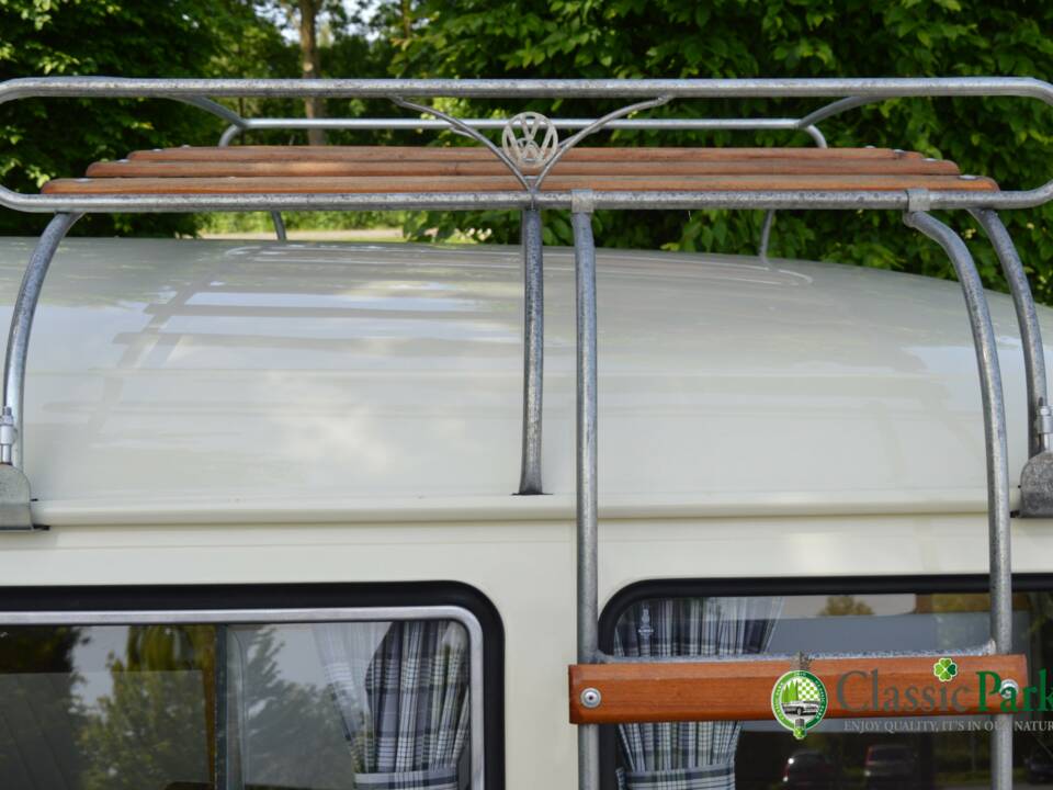Bild 39/50 von Volkswagen T2b Camper (1976)