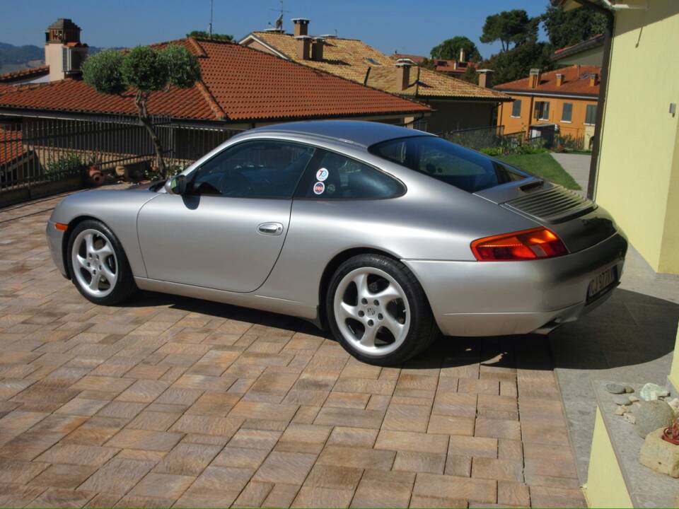 Bild 10/58 von Porsche 911 Carrera (2001)