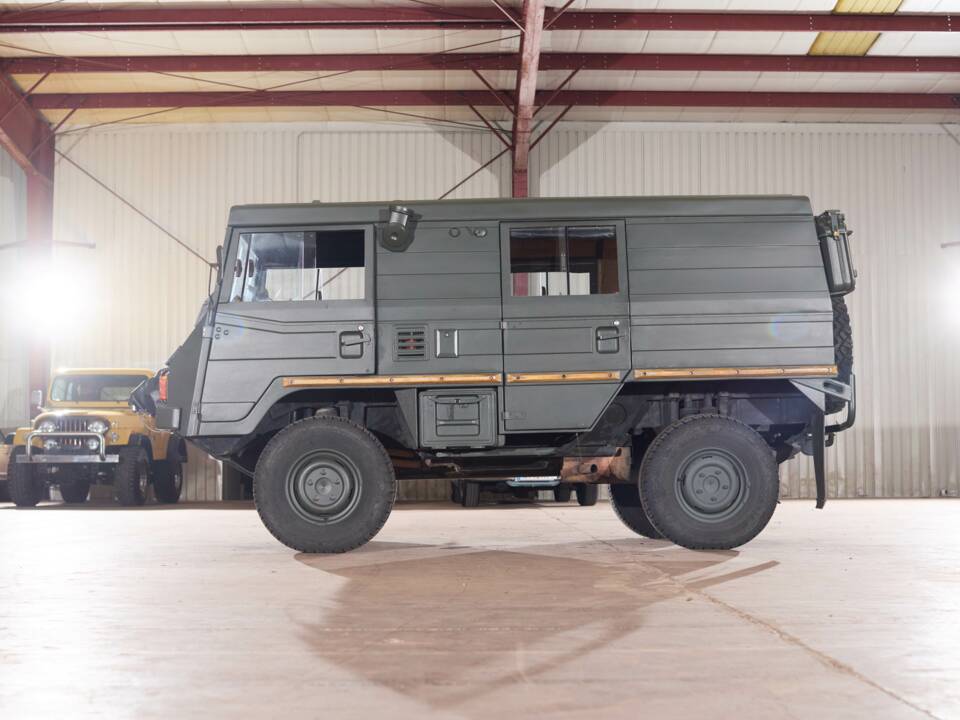 Image 14/68 of Steyr-Puch Pinzgauer 710 K (1973)