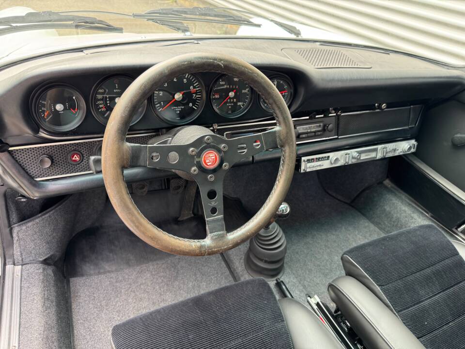 Image 22/60 de Porsche 911 2.4 T (1971)
