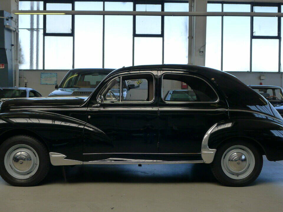 Bild 1/50 von Peugeot 203 C (1955)